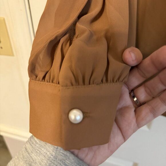 Zenana Long Sleeve Blouse Rust | Pearl Accents | NWT | Size Small - Picture 2 of 4